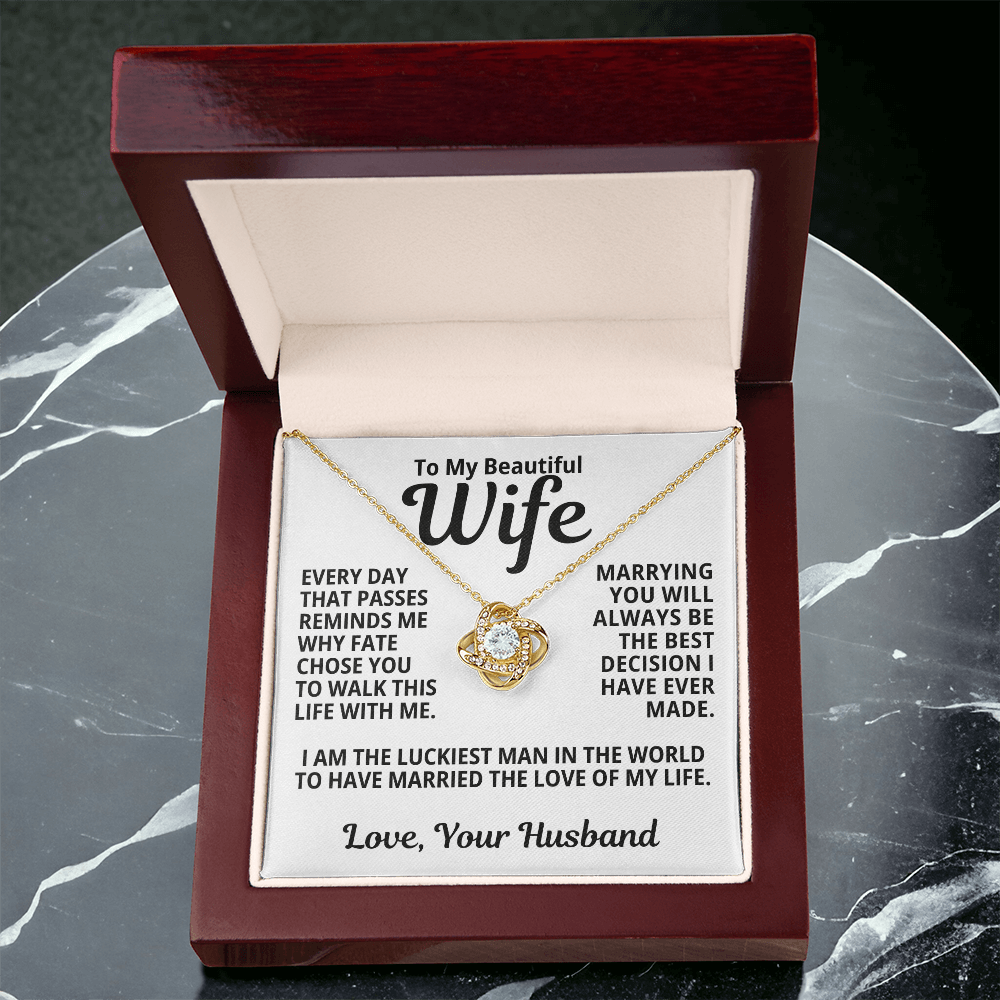 To My Wife Gift | I'm The Luckiest Man | Love Knot Necklace
