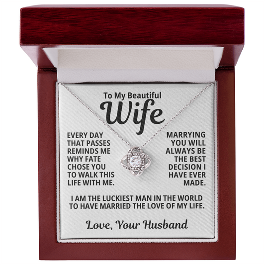 To My Wife Gift | I'm The Luckiest Man | Love Knot Necklace