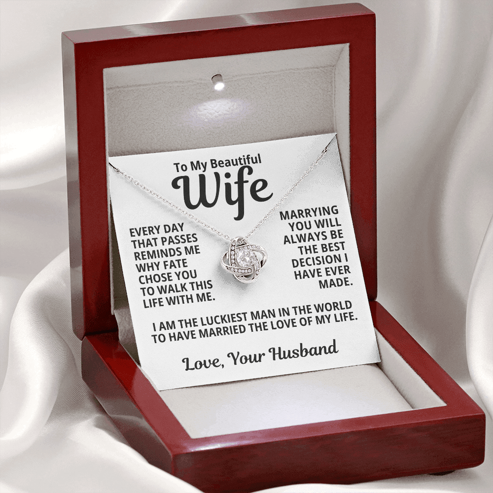 To My Wife Gift | I'm The Luckiest Man | Love Knot Necklace